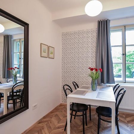 Vila Selena Ljubljana Exteriör bild